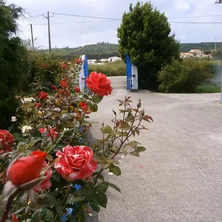 Apartment With 2 Bedrooms In Famalicao With Shared Pool Enclosed Garden And Wifi 5 Km From The Beach 纳扎雷